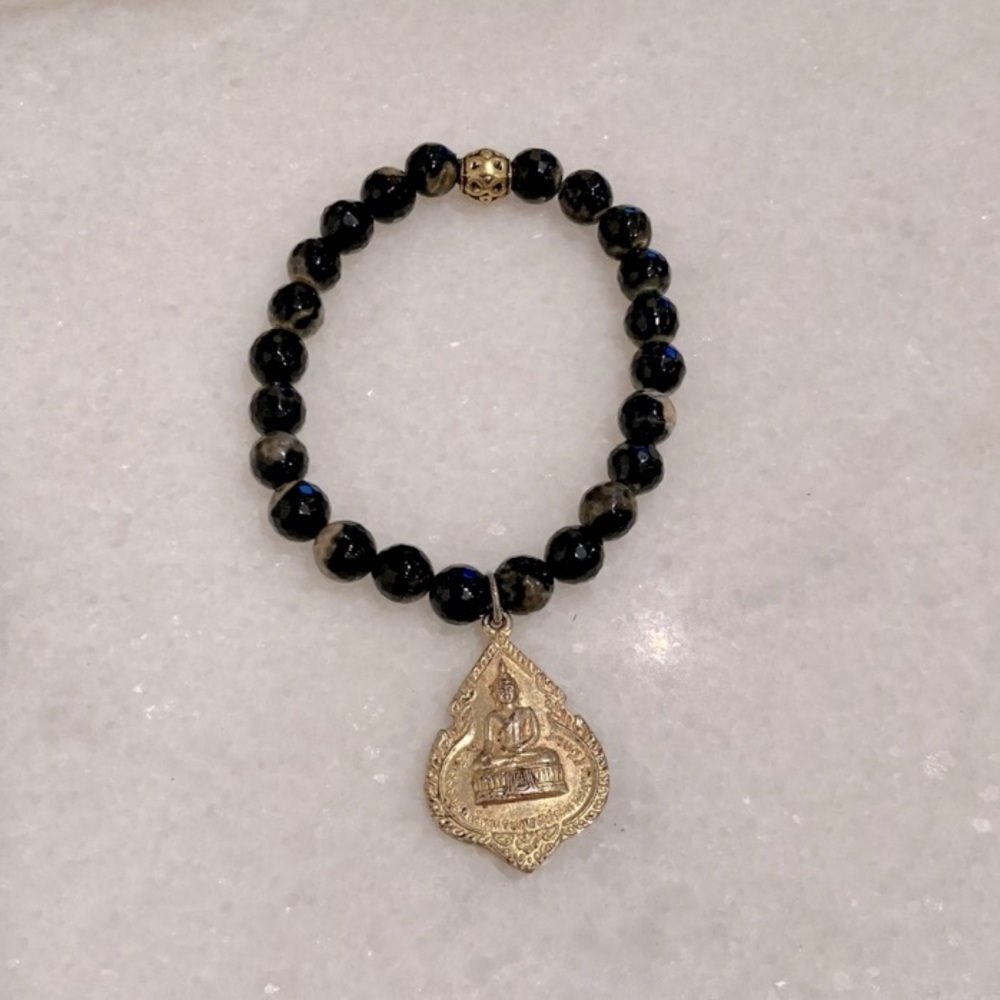 🔸NWT🔸 Faceted Agate Beaded Bracelet with Tibetan Vintage Charm